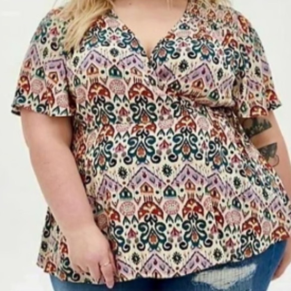 Torrid Top Ikat Print Gauze Smocked Surplice Blouse Shirt Plus Size 3X - Picture 9 of 9
